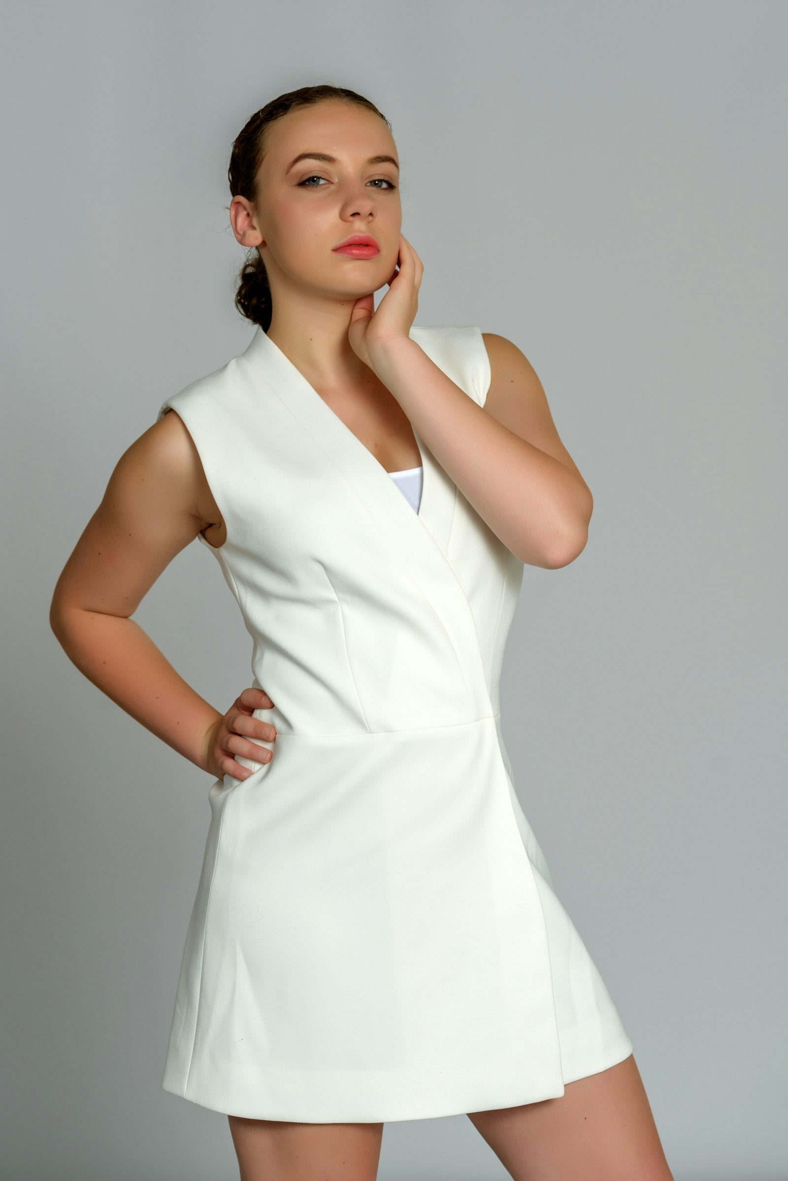 Women's White Sleeveless Summer Dress